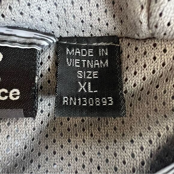 New Balance Women’s Water Resistance Windbreaker Jacket Gray Hoodie Size XL - Picture 12 of 16